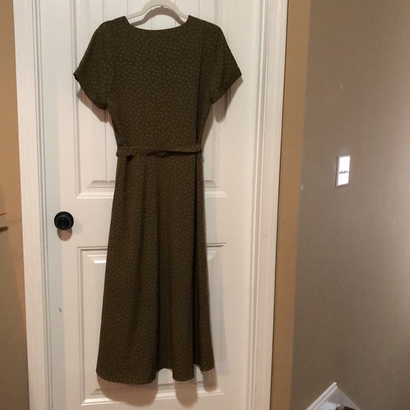 Madison faux wrap v-neck high low dress; short sleeves with cuffs; tie waist; - Picture 5 of 12
